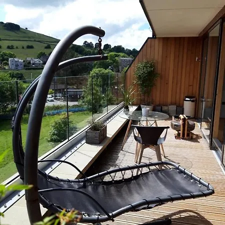 Spacious Penthouse With Stunning Views, Near Skipton Cononley